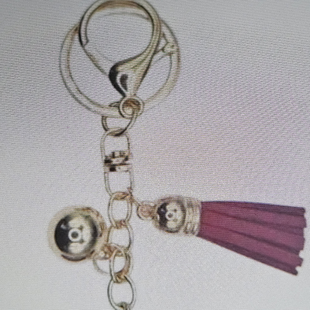 DIVAS LiMiTED Red and White Key Holder - Picture 3 of 5